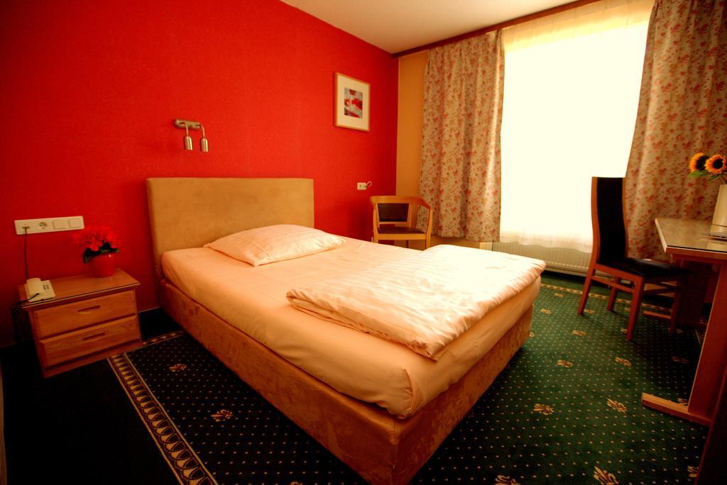 Airport Hotel Walldorf Moerfelden-Walldorf Exterior photo